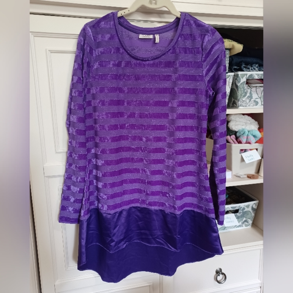 LOGO long sleeve purple velvet burnout stripe top w satin hem XS/S tunic length